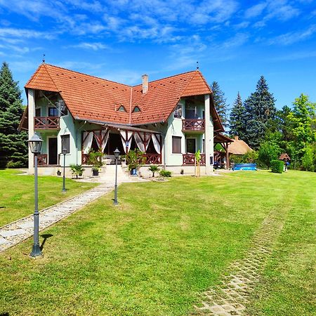 Balaton Garden Appartement Balatongyörök Buitenkant foto