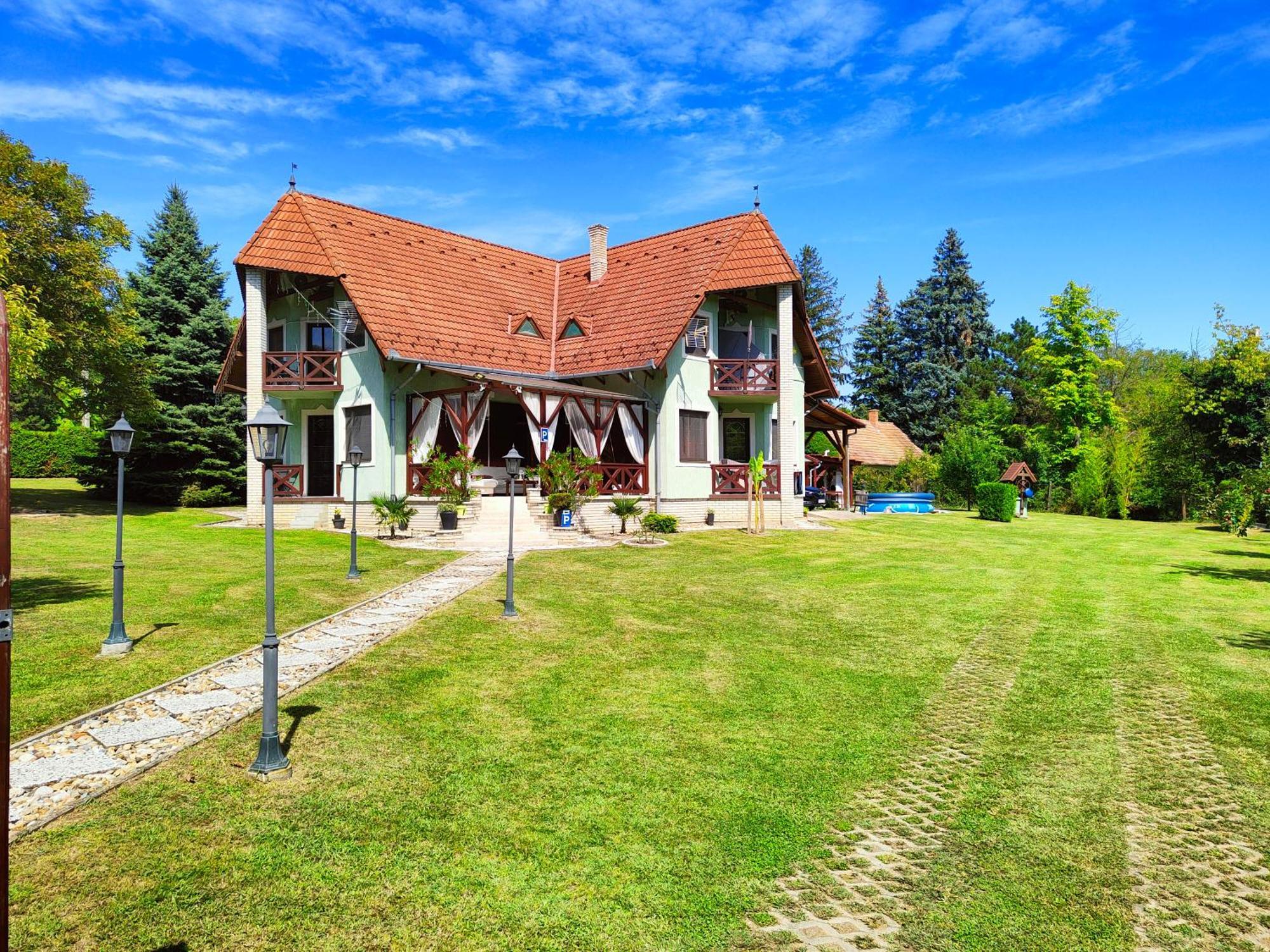 Balaton Garden Appartement Balatongyörök Buitenkant foto
