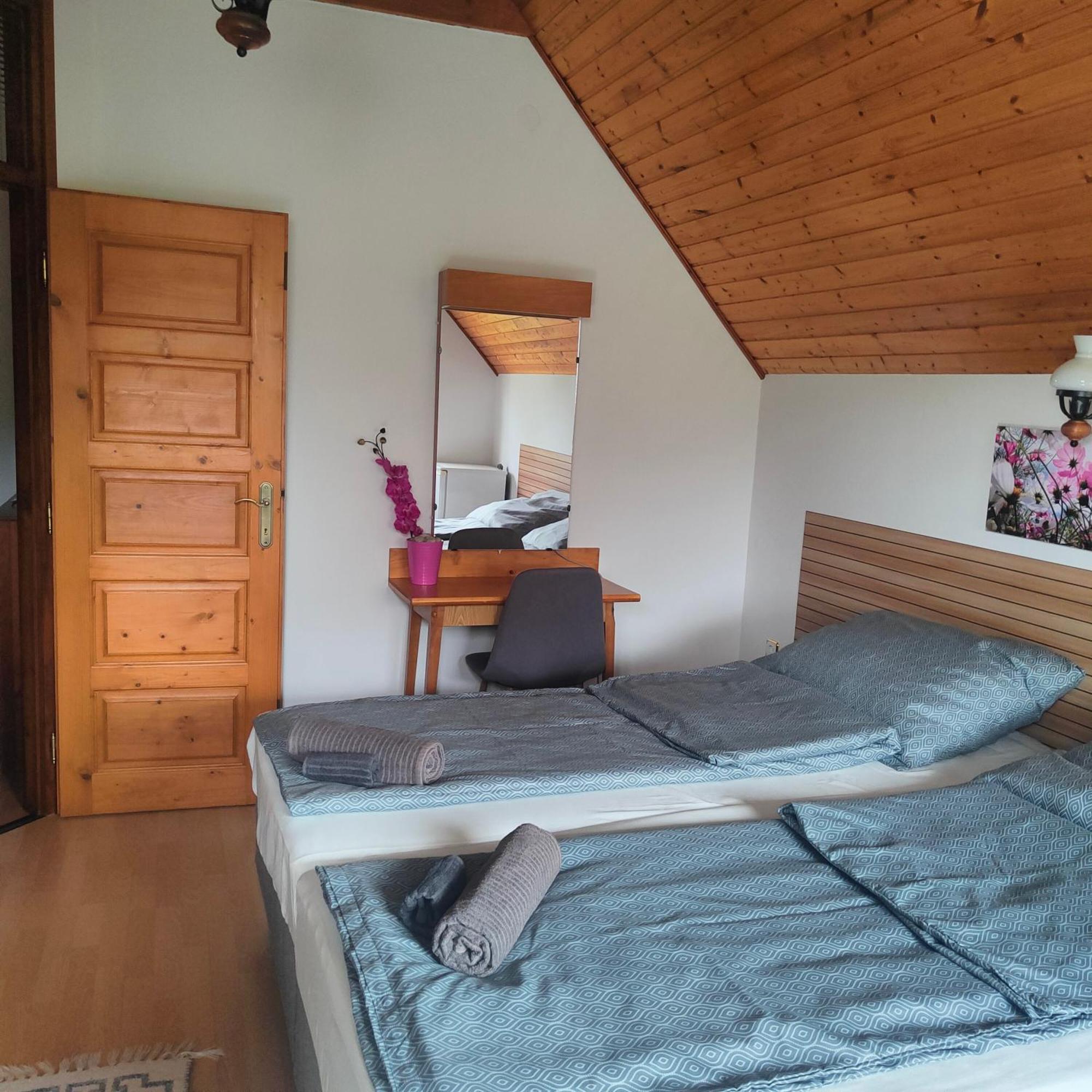 Balaton Garden Appartement Balatongyörök Buitenkant foto